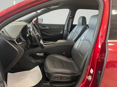 Used 2024 Buick Enclave Premium AWD/4WD image 9