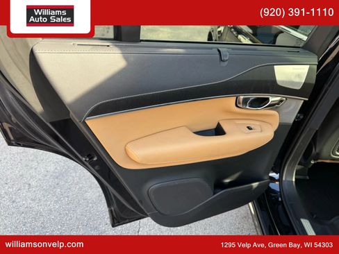 Used 2022 Volvo XC90 T8 Inscription w/ Advanced Package image 12