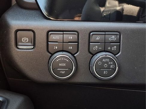 New 2026 Chevrolet Silverado 1500 LTZ w/ LTZ Premium Package image 12