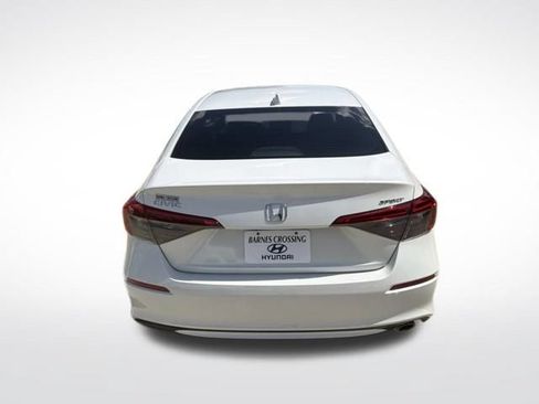 Used 2024 Honda Civic Sport image 4