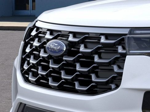 New 2026 Ford Explorer Platinum RWD image 17