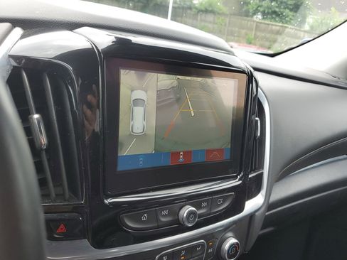 Used 2018 Chevrolet Traverse LT image 28