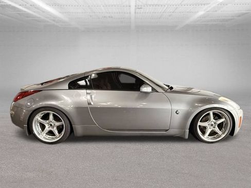 Used 2004 Nissan 350Z Touring w/ Aerodynamics Pkg RWD image 21