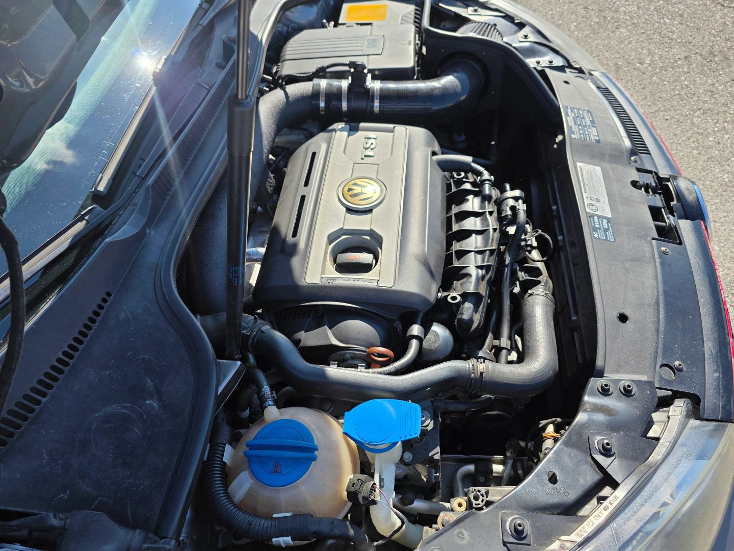 Used 2010 Volkswagen GTI 2-Door FWD image 34
