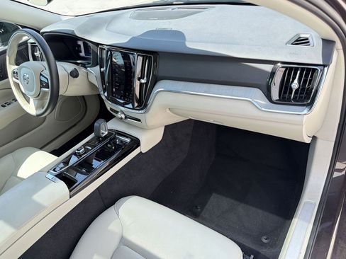 Used 2024 Volvo S60 T8 Plus w/ Climate Package image 31