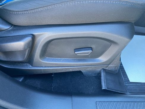 Used 2021 Ford Explorer XLT image 12