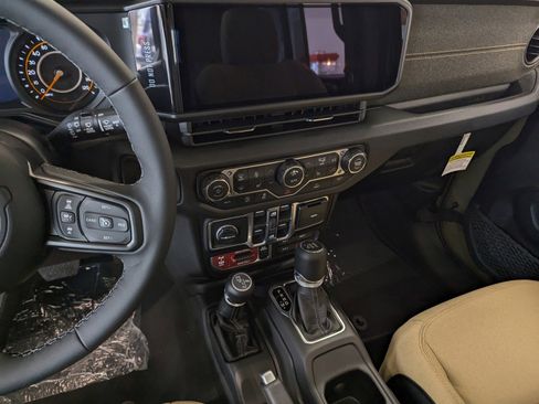 New 2026 Jeep Wrangler Unlimited Sport AWD/4WD image 10