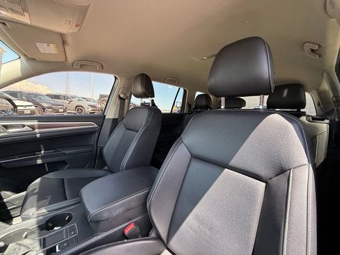 Used 2021 Volkswagen Atlas SE w/ Towing Package FWD image 15