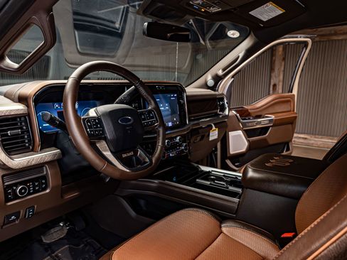 Used 2026 Ford F250 King Ranch w/ Chrome Package image 17