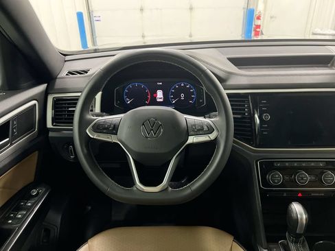 Used 2021 Volkswagen Atlas Cross Sport SEL AWD/4WD image 11
