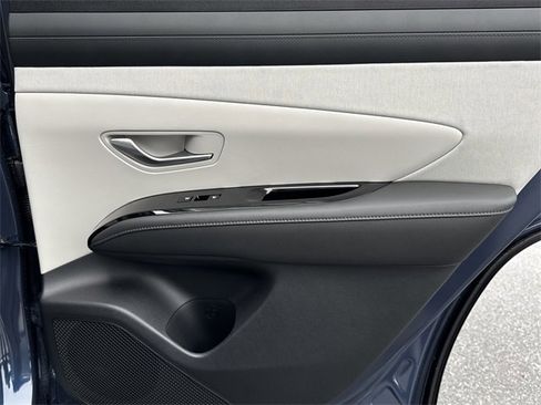 New 2026 Hyundai Tucson Limited image 16