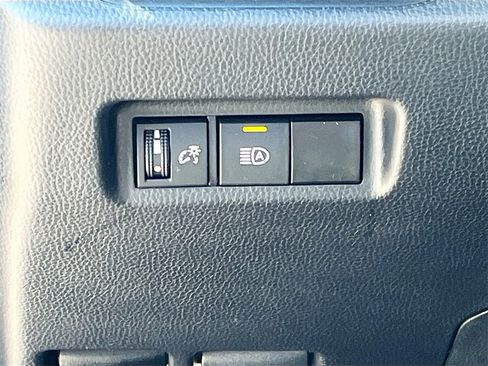 Used 2024 Toyota RAV4 LE image 9