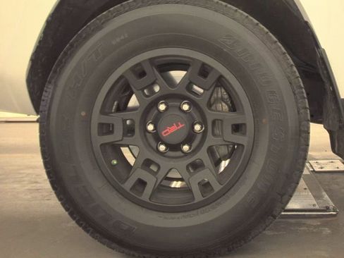 Used 2019 Toyota 4Runner TRD Off-Road Premium image 12