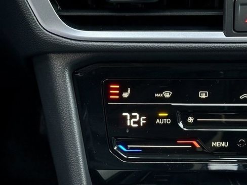 New 2026 Volkswagen Taos SE image 26