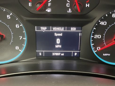 Used 2018 Chevrolet Equinox LS image 13