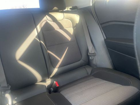 Used 2025 Chevrolet Trax LT image 37