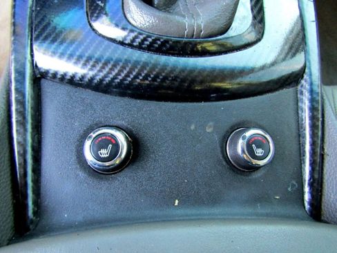 Used 2010 INFINITI G37 Journey w/ Premium Pkg image 16