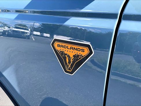 Used 2023 Ford Bronco Badlands w/ Sasquatch Package AWD/4WD image 10