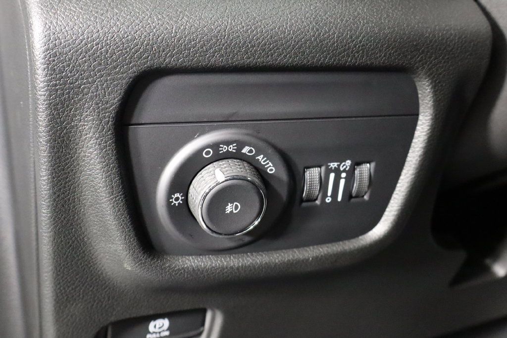 Used 2026 Jeep Grand Cherokee Limited w/ Limited Altitude Package AWD/4WD image 23