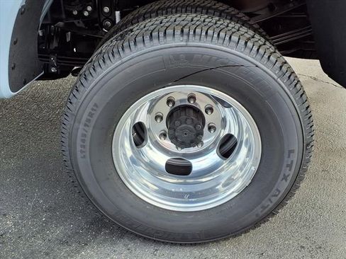 New 2026 Ford F350 Platinum AWD/4WD image 5