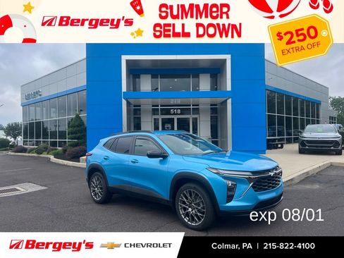 Used 2026 Chevrolet Trax RS w/ Driver Confidence Package FWD image 1