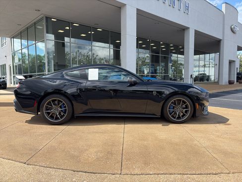 Used 2024 Ford Mustang Dark Horse RWD image 8