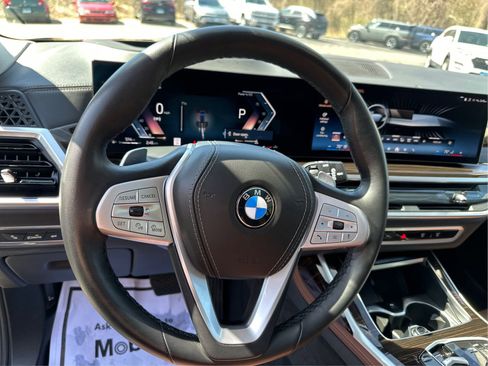 Used 2026 BMW X7 xDrive40i AWD/4WD image 19