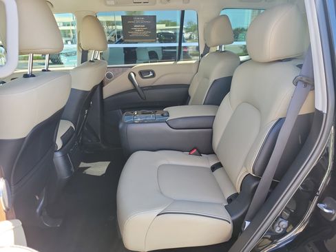 Certified 2022 INFINITI QX80 Premium Select w/ Cargo Package image 16