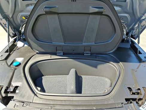 Certified 2023 Volvo C40 P8 Recharge Ultimate AWD/4WD image 27