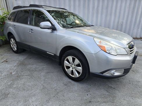 Used 2012 Subaru Outback 2.5i Premium w/ All-Weather Pkg image 7