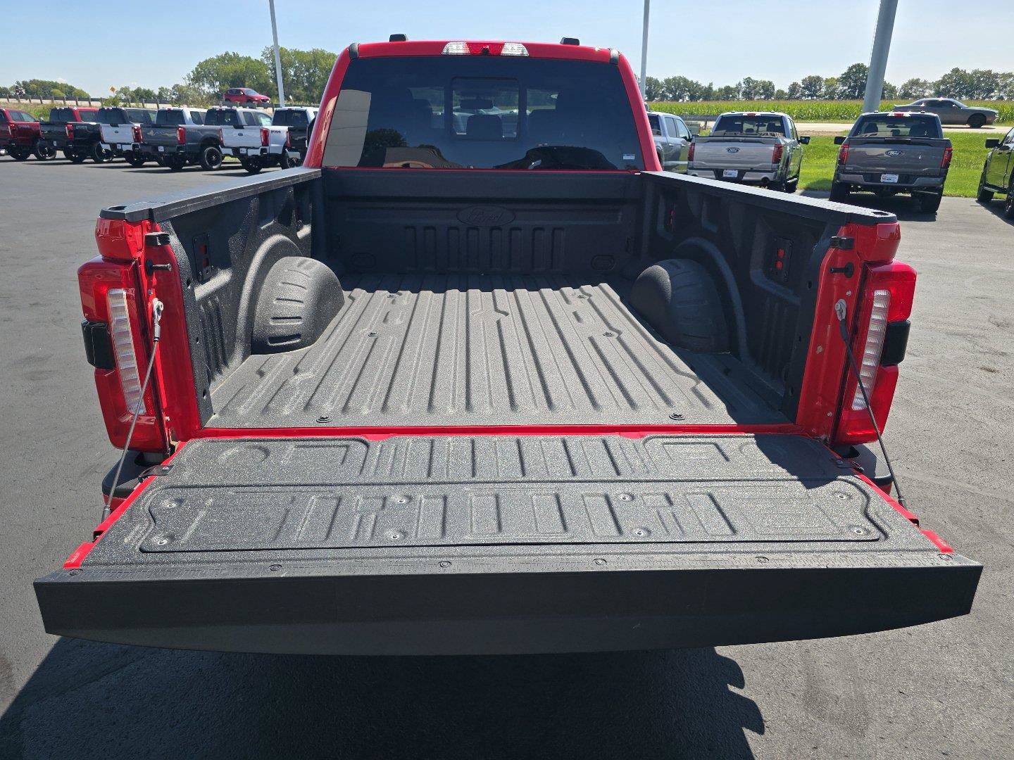 Used 2026 Ford F250 Lariat w/ Black Appearance Package AWD/4WD image 20