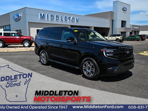Certified 2025 Ford Expedition Active AWD/4WD image 1