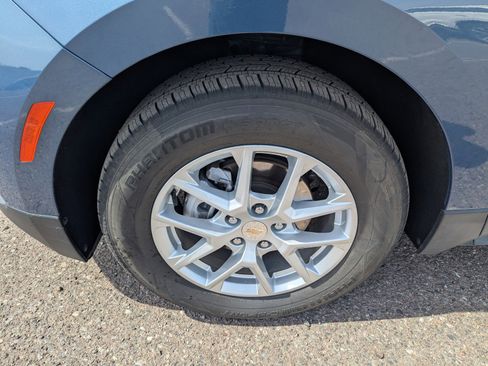 Used 2024 Chevrolet Equinox LT image 8