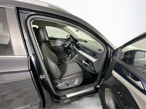 Used 2022 Volkswagen Taos SE FWD image 29