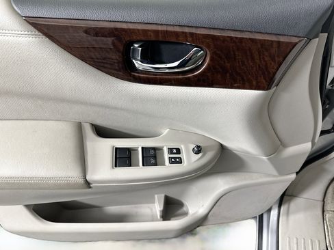 Used 2012 Nissan Quest SL image 15