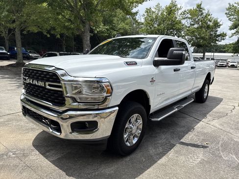 Used 2024 RAM 3500 Big Horn AWD/4WD image 3