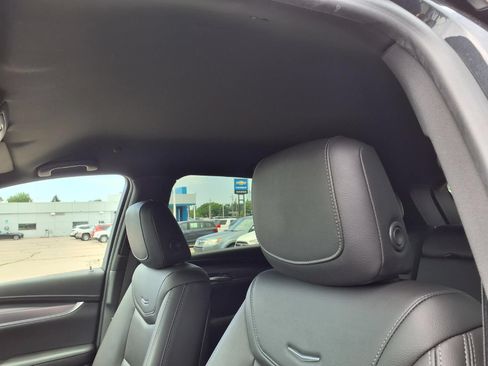 Certified 2023 Cadillac XT5 Luxury AWD/4WD image 18