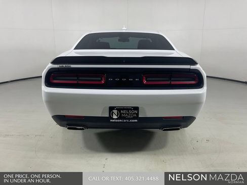Used 2020 Dodge Challenger SXT w/ Plus Package RWD image 9