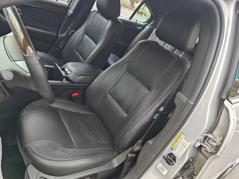 Used 2014 Ford Taurus Limited image 15