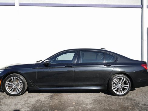 Used 2016 BMW 750i xDrive image 8