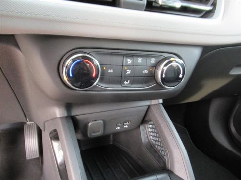 Used 2025 Chevrolet TrailBlazer LS w/ LS Convenience Package image 23