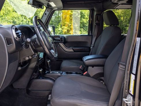 Used 2017 Jeep Wrangler Unlimited Sport w/ Quick Order Package 24S image 14