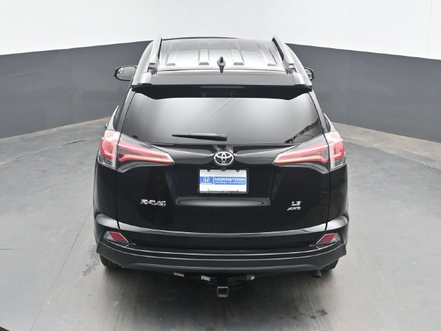 Used 2018 Toyota RAV4 LE w/ All Weather Liner Package AWD/4WD image 23