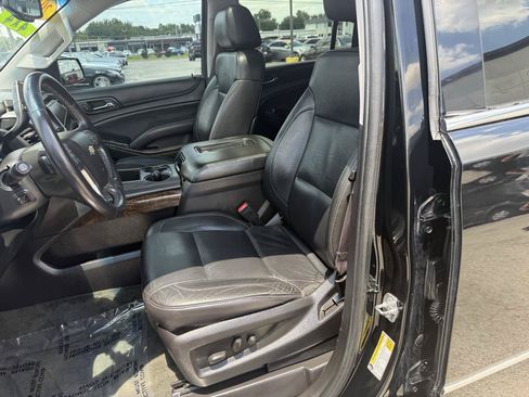 Used 2015 Chevrolet Suburban LT AWD/4WD image 11