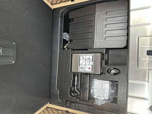 Used 2013 Porsche Panamera 4 image 93