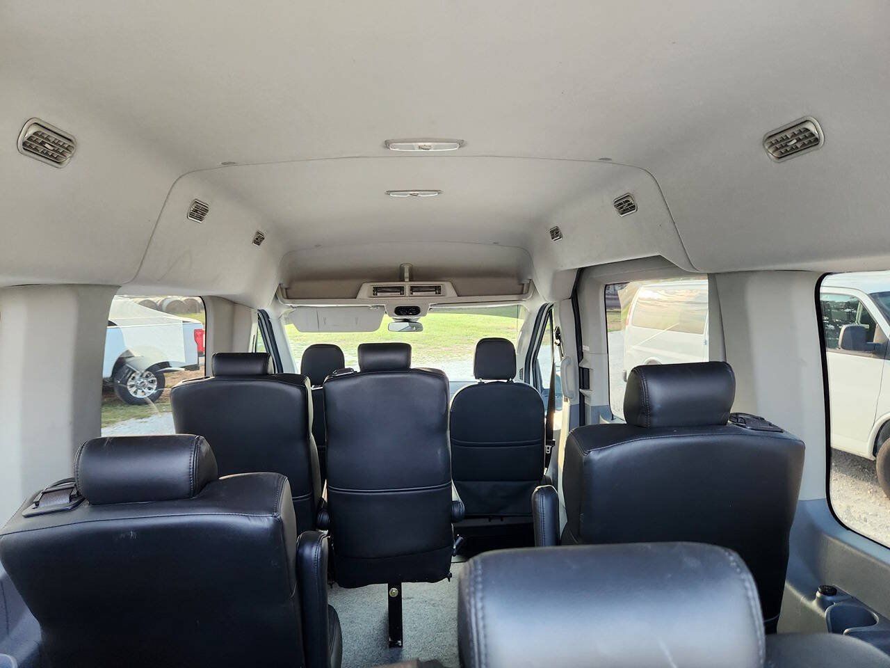 Used 2019 Ford Transit 150 XLT RWD image 11