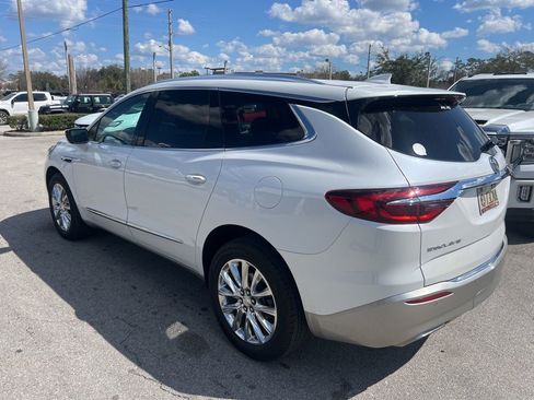 Used 2021 Buick Enclave Premium w/ Sun and Sites Package image 15