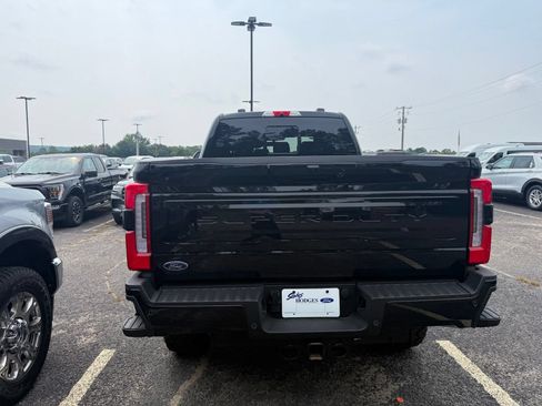 Used 2026 Ford F250 Platinum w/ Tremor Off-Road Package AWD/4WD image 6