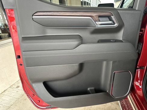 New 2026 GMC Sierra 1500 SLT w/ SLT Premium Plus Package image 28