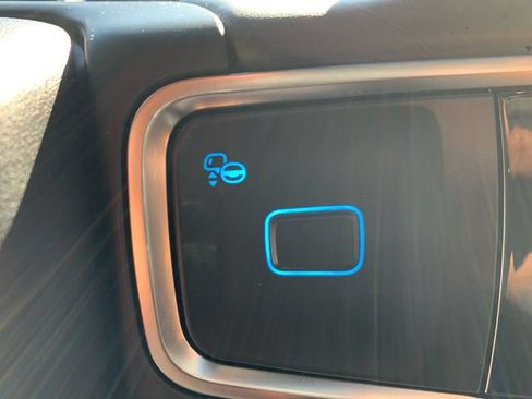 Used 2025 Ford Expedition Tremor AWD/4WD image 29